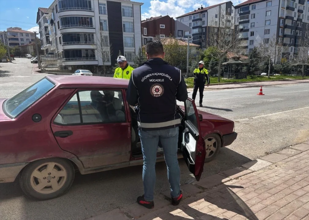 Kırşehir'de 30 düzensiz göçmen yakalandı