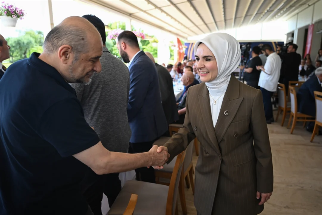 Bakan Göktaş, "Kahraman Yetiştiren Babalar Günü" programında konuştu